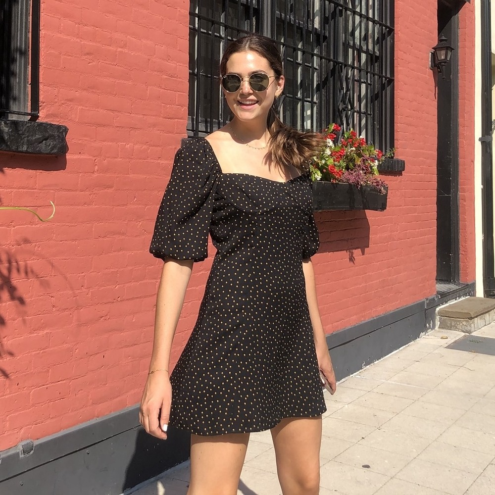 Meet your Posher, Paige
